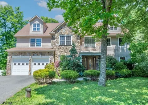 89 Clinton Ave, Budd Lake, NJ 07828