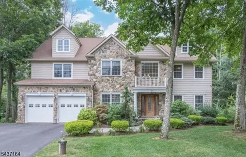 89 Clinton Ave, Budd Lake, NJ 07828