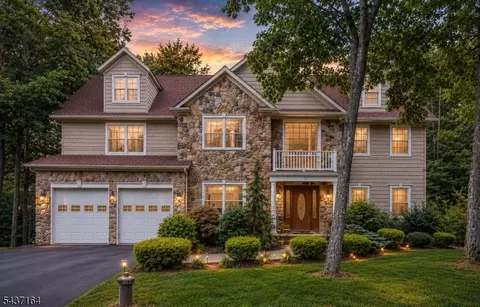 89 Clinton Ave, Budd Lake, NJ 07828