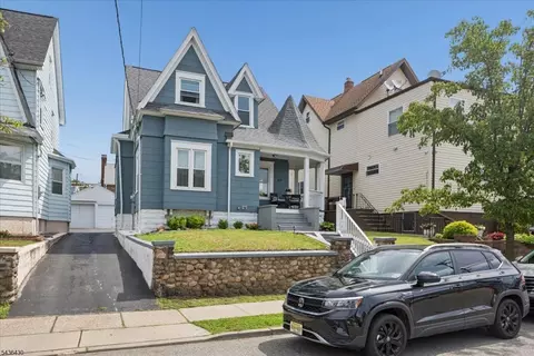 277 Grove St, East Rutherford, NJ 07073