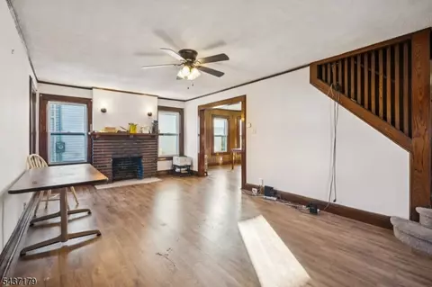 Living - 96 Beaumont Pl, Newark, NJ 07104 photo 3 of 4