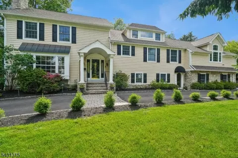 2 Briarwood Dr, Short Hills, NJ 07078