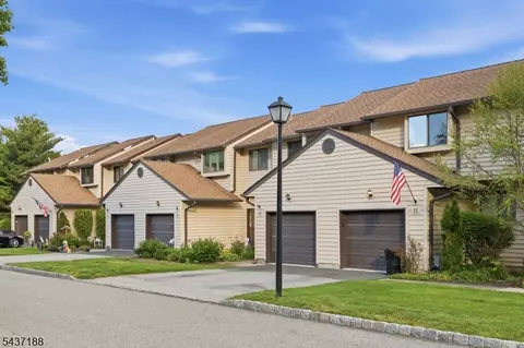 10 Oriole Ter #10, Newton, NJ 07860