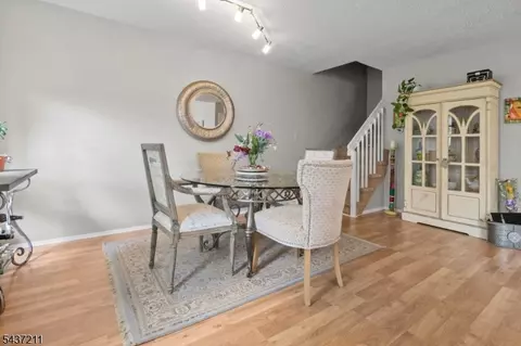 Dining - 3701 Park Pl, Springfield, NJ 07081 photo 2 of 3