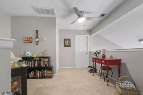 Entry Way - 3701 Park Pl, Springfield, NJ 07081 photo 5 of 5