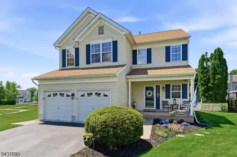 756 Jackson Rd, Stewartsville, NJ 08886