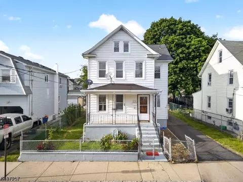 27 Belmont Ave, Dover, NJ 07801