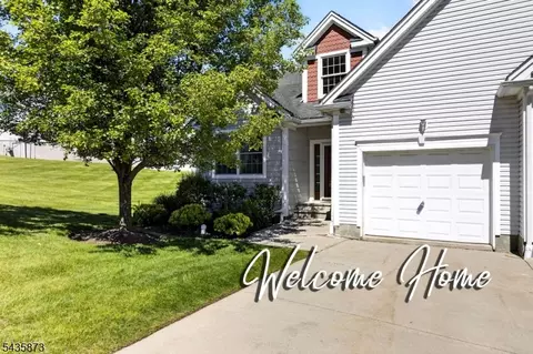 13 Fairchild Ln, Wantage, NJ 07461