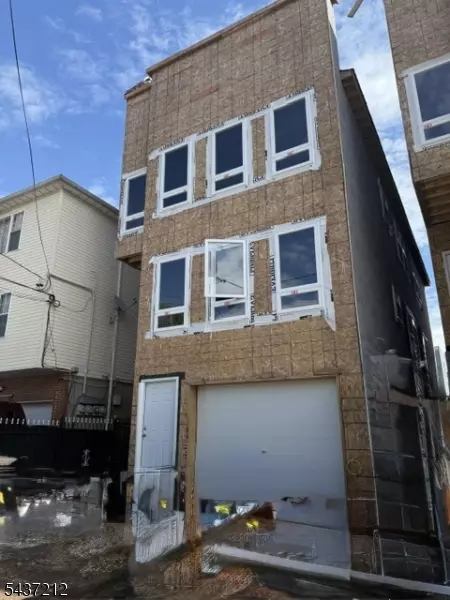 604 S 19th St, Newark, NJ 07103
