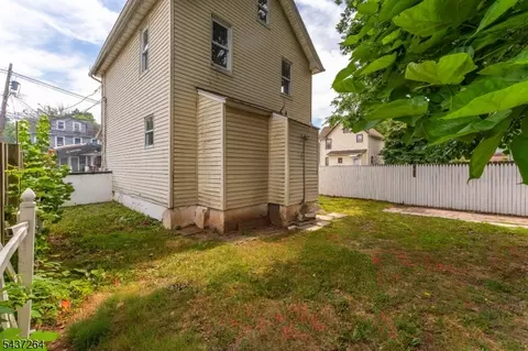 Exterior - 835 E 2nd St, Plainfield, NJ 07062 photo 3 of 3