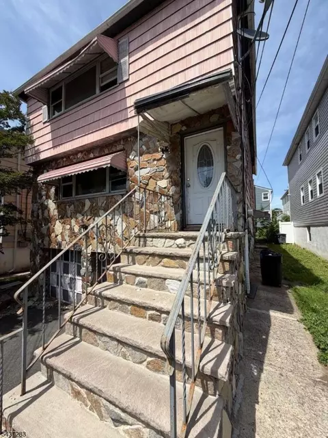 30 Argyle Ter, Irvington, NJ 07111