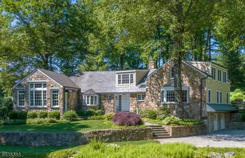 210 Douglass Ave, Bernardsville, NJ 07924