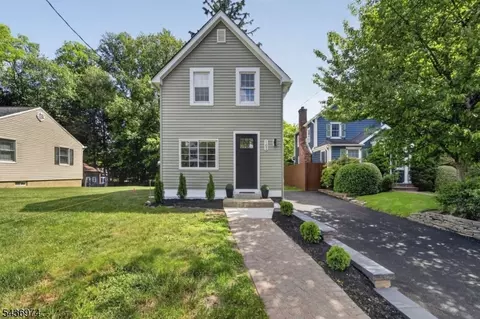 162 Grannis Ave, Morris Plains, NJ 07950
