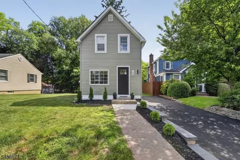 162 Grannis Ave, Morris Plains, NJ 07950