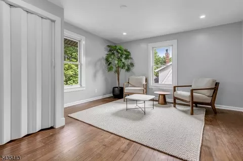 529 Wheatsheaf Rd, Roselle, NJ 07203