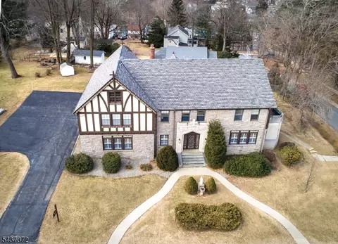 71 Bartholdi Ave, Butler, NJ 07405