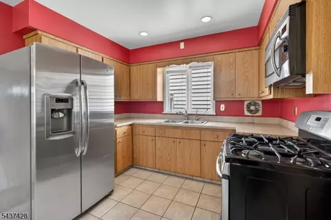 1089 E 23rd St, Paterson, NJ 07513 photo 10