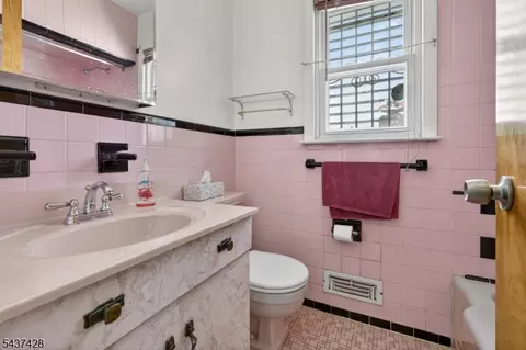 Bath - 1089 E 23rd St, Paterson, NJ 07513 photo 1 of 1
