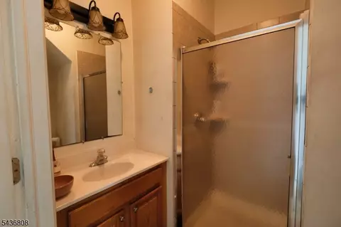Bath - 431 E 7th St, Plainfield, NJ 07060 photo 3 of 3