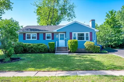 29 Hopkinson Ave, Piscataway, NJ 08854