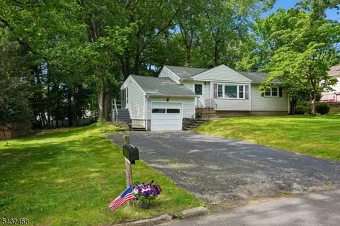 6 Cedar Ter, Randolph, NJ 07869