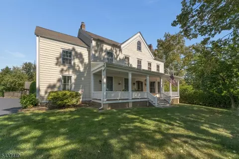 106 Brunswick Ave, Lebanon, NJ 08833