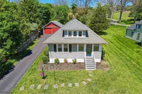 116 Readington Rd, Whitehouse Station, NJ 08889