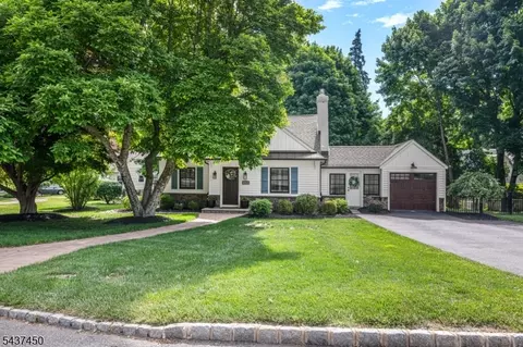 120 High St, Randolph, NJ 07869