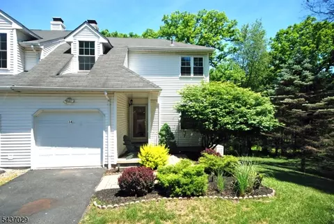 34 Delaware Ln, Somerville, NJ 08876