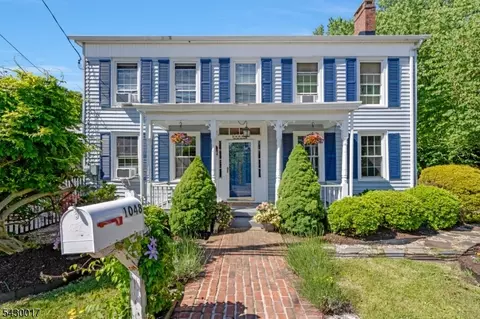 1048 State Route 28, Somerville, NJ 08876