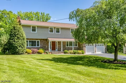 22 Cleveland Cir, Skillman, NJ 08558