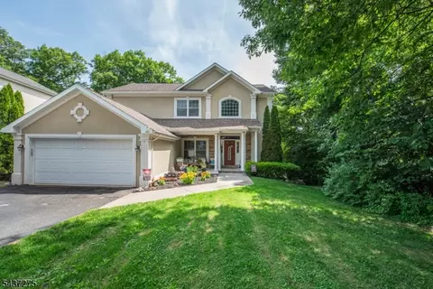 46 Decker Ave, Butler, NJ 07405