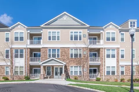 4203 Hoover Ln, Rockaway Twp, NJ 07866