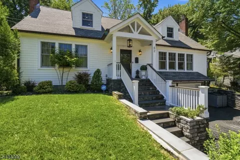 62 Jacobus Ave, Little Falls Twp, NJ 07424