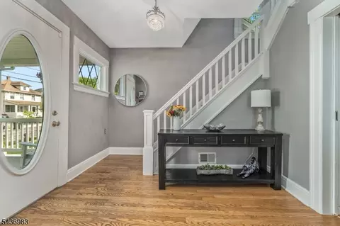 28 Codington Pl, Somerville, NJ 08876 photo 4