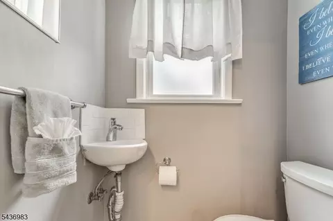 28 Codington Pl, Somerville, NJ 08876 photo 15