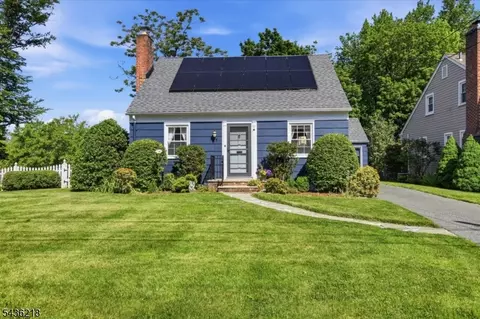 65 Shadylawn Dr, Madison, NJ 07940