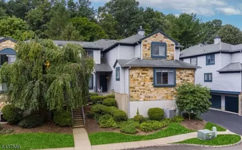 39 Overlook Dr #39, Hackettstown, NJ 07840