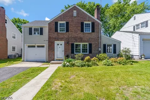 28 E Young St, Somerville, NJ 08876