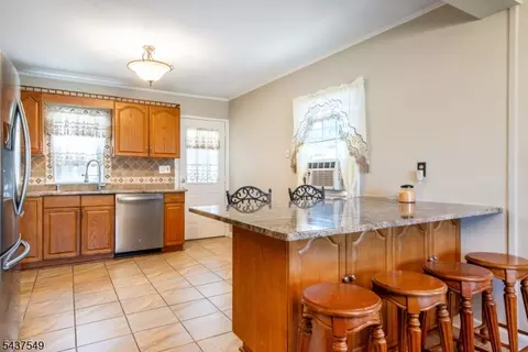 146 Giles Ave, Middlesex, NJ 08846 photo 9