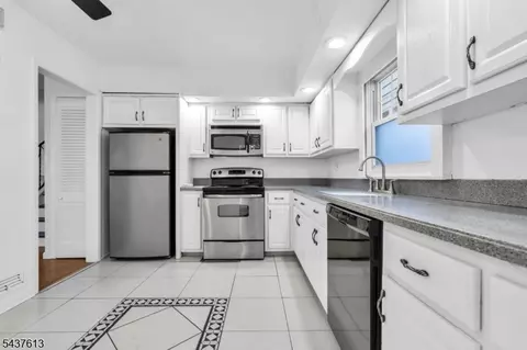 23 Colonial Dr, Bayonne, NJ 07002