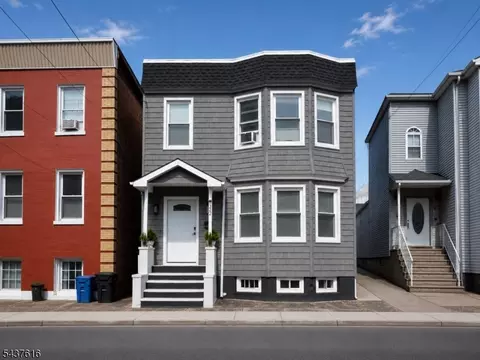 322 N 10th St, Newark, NJ 07107