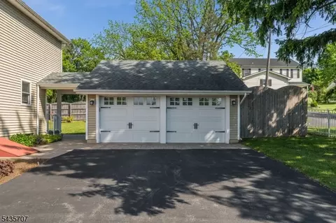 5 Marudy Dr, Clinton, NJ 08809 photo 2