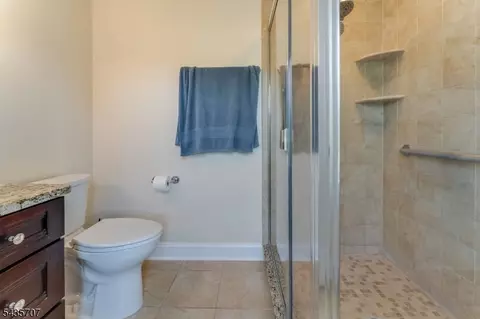 5 Marudy Dr, Clinton, NJ 08809 photo 24
