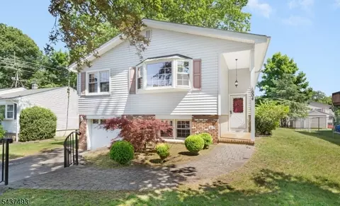 604 E Vail Rd, Landing, NJ 07850