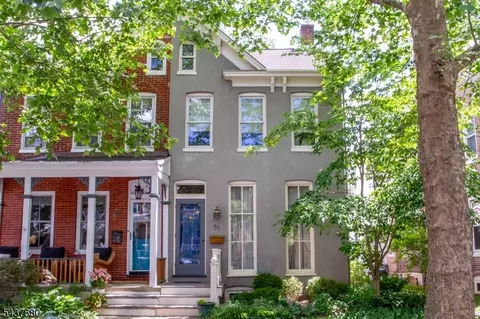 55 Elm St, Lambertville, NJ 08530
