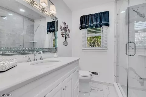 Bath - 15 Judith Pl, Wayne, NJ 07470 photo 1 of 3