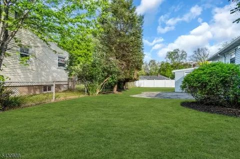 Exterior - 15 Judith Pl, Wayne, NJ 07470 photo 6 of 9
