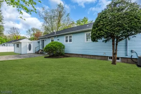 Exterior - 15 Judith Pl, Wayne, NJ 07470 photo 5 of 9