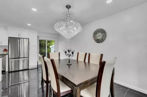Dining - 15 Judith Pl, Wayne, NJ 07470 photo 3 of 5